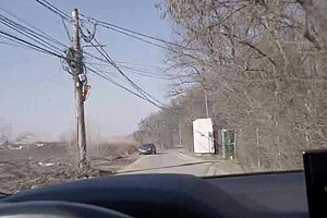 Blonde milf sucks dick while driving