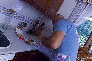 Young asian vixen likes the feeling of cum on her face