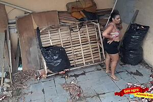 i'm the beautiful bbw gordinha giving anal creampie to the guy in the abandoned house