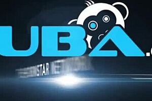 Elsa Jean Toys Her Pussy With Pink Vibrator