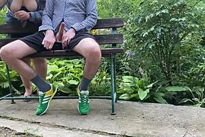 Mature cougar with saggy tits flashes outdoors