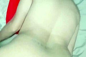 gran follada con naree disfrutando su rico coño pequeño y jugosa