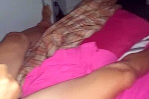 Trans rubia tetona milf me chupa la polla en su cama y quiere que la folle el domingo