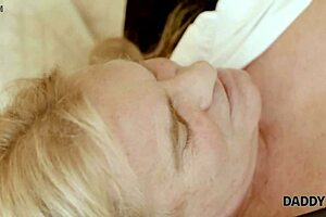 The cunning man seduces the son's cute bride before the wedding ceremony