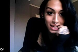 Look at this unreal perfect tranny on webcam.