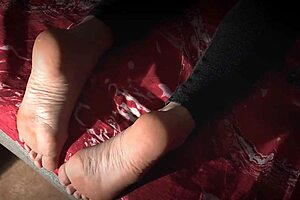 Fucked Housewife After Touching Her Bare Feet On Bed