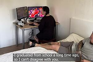 Gamer Girl Satisfies Her Friend With Compromising Material