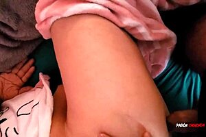 Buenos dias, a latina milf gets homemade fun with big ass amateurs