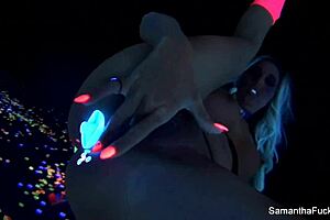 Samantha saint solo masturbation with big tits and nude body