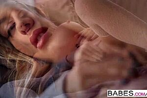 Skinny teen Emma Mae warms up with huge cocks in intense threesome workout