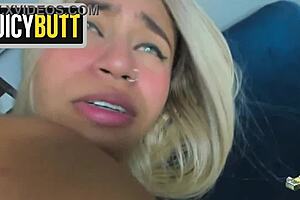 Give It Hard in All My Holes, Papi