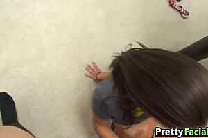 Italian teen Daniela Diamond receives cum on face in amateur facial scene