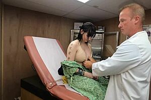 scarlett johnson consults on big tits fetish in medical setting