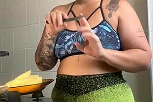 Married Woman Flashes Swollen Pussy In Online Cooking Videos