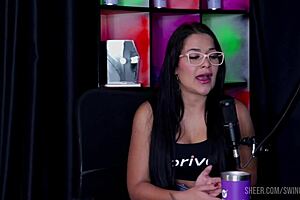 Compilados Da Emily Louise Cast Com Tifany Rocha - Parte 1 Watch On Sheer Red