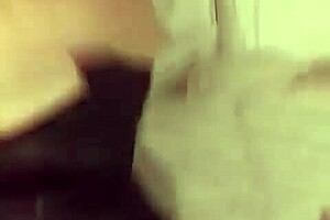 i'm a hot chubby girl gettin myself off with vibrator