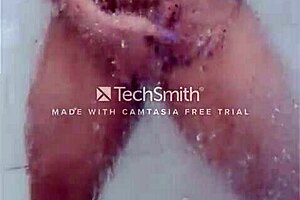 Banho sexy da casada – a sexy bath scene.