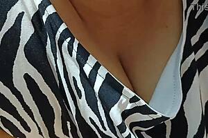 Indian couple enjoys passionate homemade sex