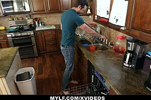 mature milf feels intense pleasure rewarding helpful guy with hardcore fucking