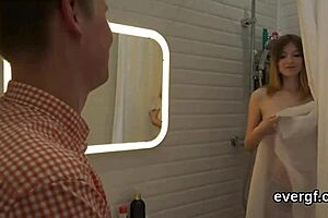 Skint stud lets naughty buddy plow his lover for cash 💰