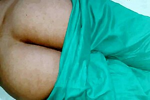 Desi Indian Couple Fucking at Home in Amateur Style