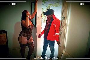 Casual Sex with the Delivery Guy I Suck His Cock and Let Him Fuck Me After Showing Me Off in Lingerie Quick Adrenaline-Filled and Delicious Sex