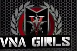 Lesbian Massage: Holly Heart Fingers Samantha Rone