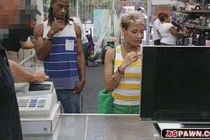 luscious hottie babe getting her pussy banged 😍