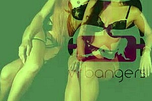 Vr Bangers Two Babes Lick Pussies and Fuck in Dark Threesome