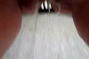 Heimlich An Der Arbeit Pissen