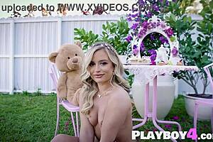 beautiful big tits blonde milf exposed sexy curvy body in hot lingerie?