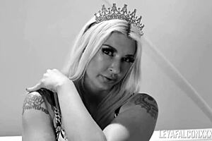 Big ass slut Leya Falcon inserts Ben into her butthole