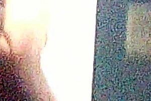 Prostituta culona tomando ducha después de la cogida que le puse