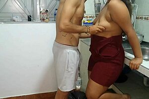 Amateur Latina gets rough kitchen fuck at lunchtime