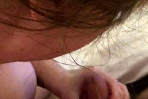 hey babe, french canadian milf sucking my latin cock like a pro in hotel room 😏💦