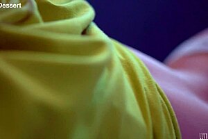 i got this perfect ass teen 18+ just relaxin while her neighbor records her beautiful butt