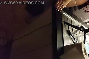 curvy blond seduced delivery guy so he return to fuck her like an animal