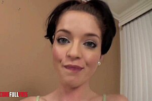 Pretty brunette wants to suck japanese cock.