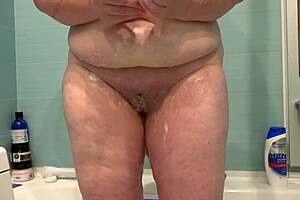 Shaving My Trimmed Pussy Mature Luscious Cunt