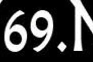 babe in a gripping solo act