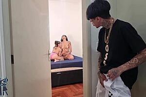 el famoso mc pilla a lady milf y bia hot besándose en secreto ¡mira lo que hizo subtitulos en español