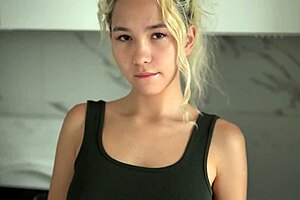 juicy blonde under 40 kg gets fucked hard