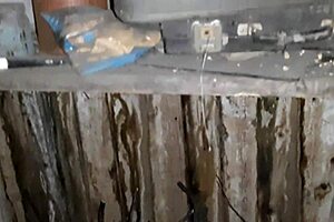 Village Girl Masturbates Hotly In A Cold Barn