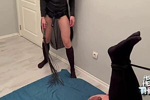 slave misbehaves, mistress punishes anally rough 😈