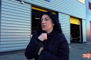 sabrina chaude milf knows what to do with two cocks!