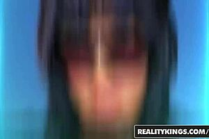 Blonde MILF Brianna Ray Licks Brunette Jeanie Marie's Pussy!