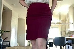 Discover the Allure of a Mature Woman in Pantyhose