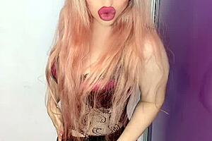 addicted to me song by findom goaldigger