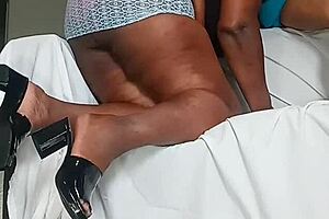 Attractive thick woman showing off her pretty lips