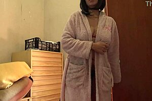 perverted mature wants to show pissing from hairy pussy